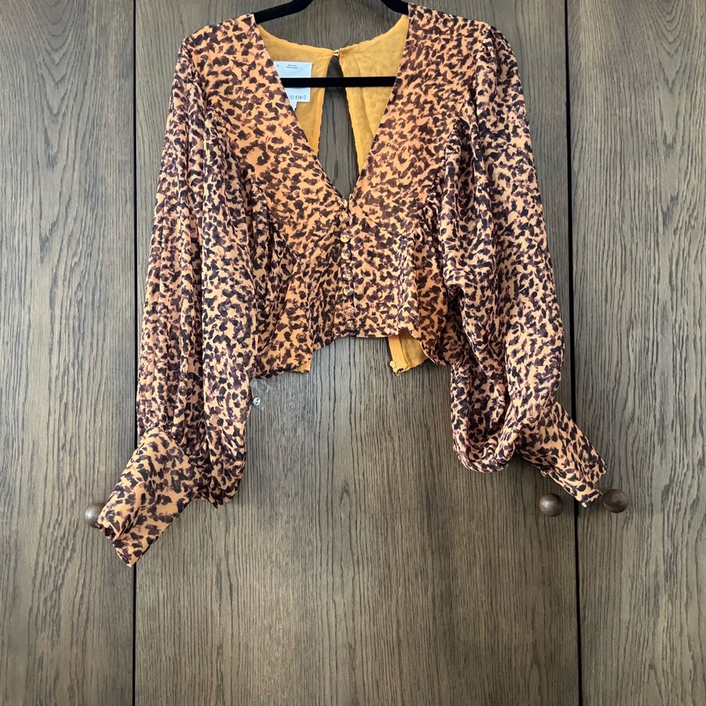 C/MEO Leopard Print V-Neck Blouse